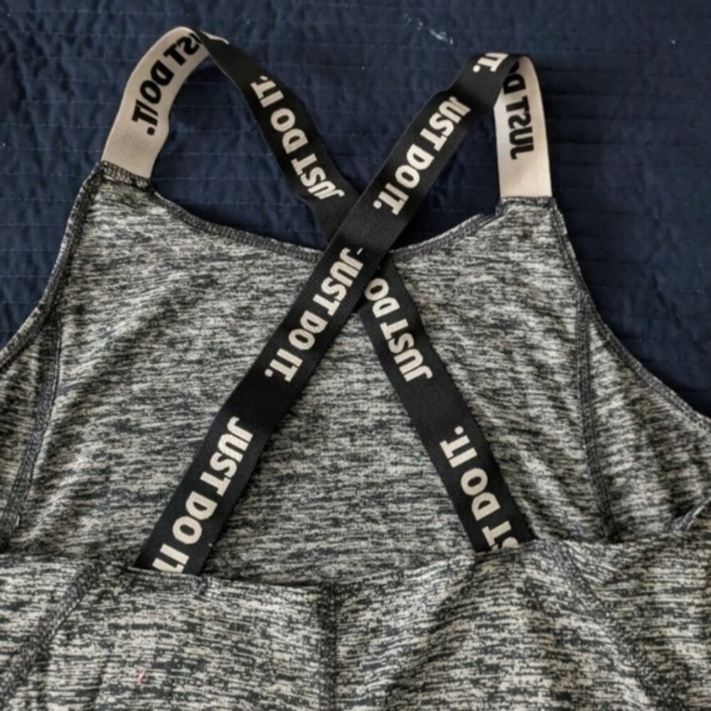Nike Dri FIT Elastika Training Tank Top Youth  Small Girl Grey NWT 112025 - Picture 5 of 9